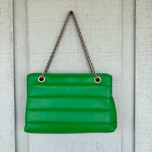 Vibrant Green Chain Strap Shoulder Bag
